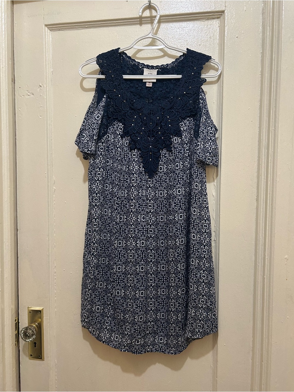 Knox Rose Boho  Navy and White Printed Knee Length Cold Shoulder Dress M Crochet